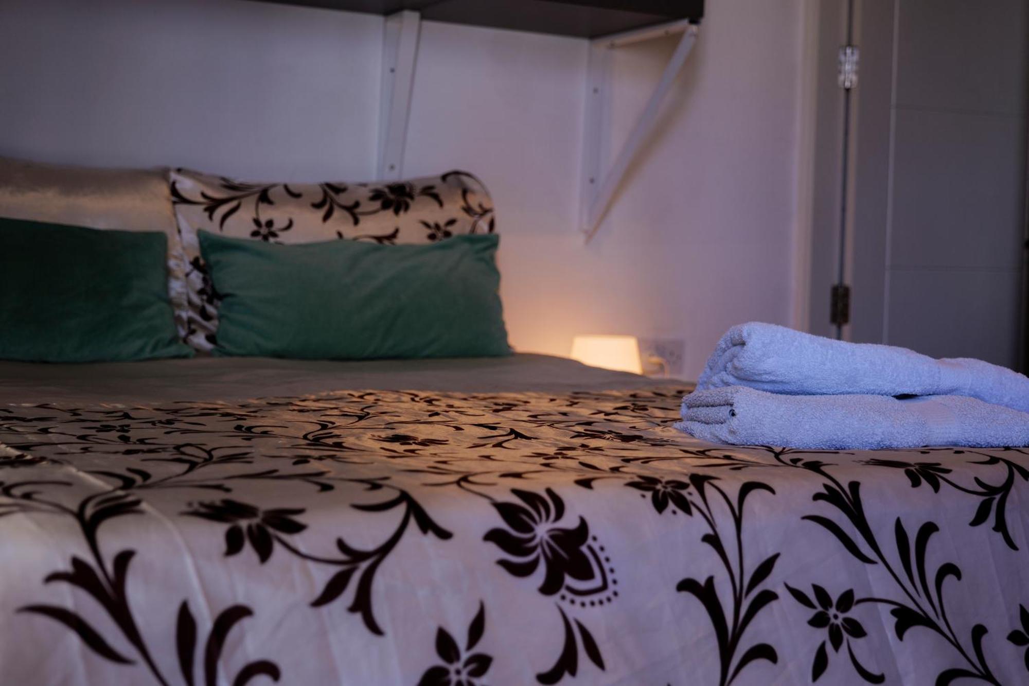 Paceville Sea View Penthouse With Jacuzzi! Saint Julian's Exterior photo